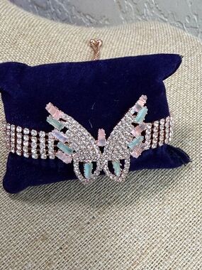 Fashion Jewelry Rose Gold Butterfly Bracelet with Pink and Mint Stones
